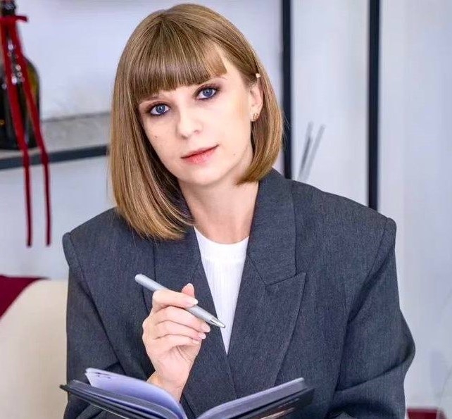 Голышева Лариса — психолог, EMDR и АСТ-терапевт